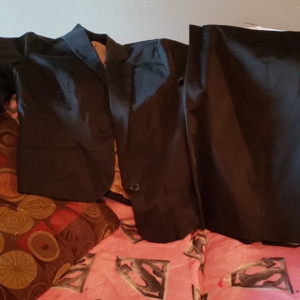 Ladies black shenny suit